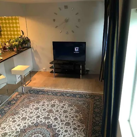 Big, Spacious Apartment With Free Parking Tromso Exterior photo