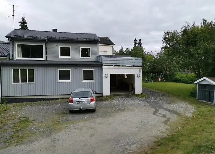 Big, Spacious Apartment With Free Parking