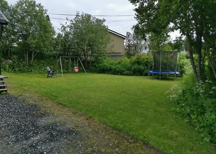 Big, Spacious Apartment With Free Parking